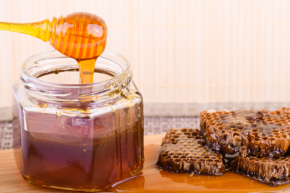 Tento med obsahuje latky ktore v nom nemaju co robit inspektori varuju pred jeho zlozenim nie je to vlastne med