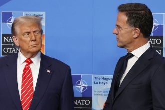 Trump zvazuje vystupenie z NATO Alianciu oznacil za papieroveho tigra