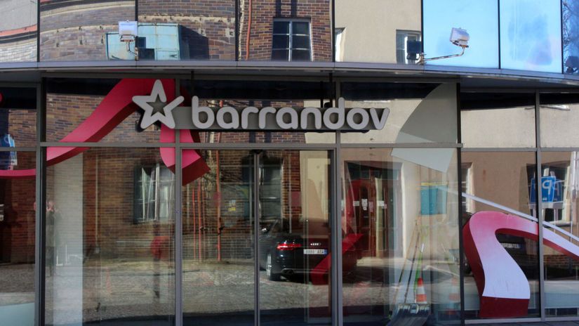 Velka televizia nezvldla boj o preitie Po milinovch dlhoch a nespenej zchrane prichdza krach