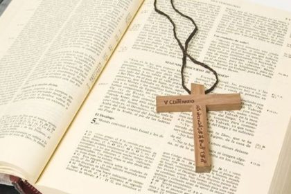 Zrusi cirkev celibt Zenat knazi ziadaj papea aby mohli sli omu