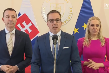 Dusna atmosfera nici ekonomicky rast Nech sa opozicia pozrie do zrkadla