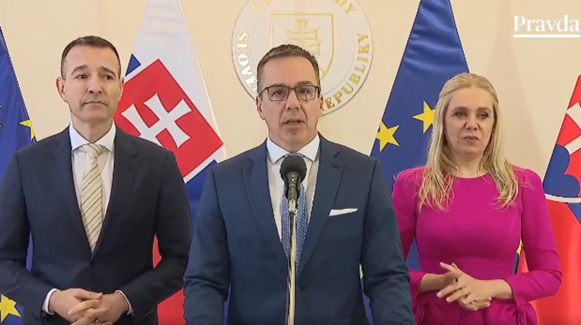Dusna atmosfera nici ekonomicky rast Nech sa opozicia pozrie do zrkadla