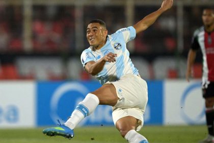 Futbalovy babrak roka Kopal tri penalty za sest minut nepremenil ani jednu