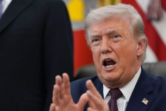 ONLINE Zastavi Biely dom iranske jadrove hrozby Rokovania su v zaverecnej faze Trumpov podpis vsak ostava otazny