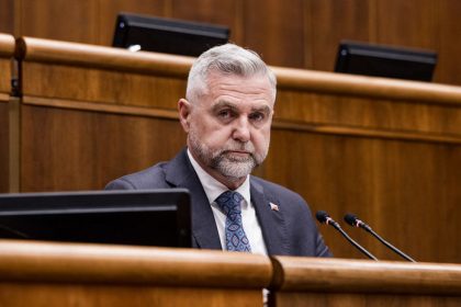 Sicilia mala svoju Cosa Nostra Slovensko gasparovsku mafiu Opozicia ziada odstupenie podpredsedu parlamentu