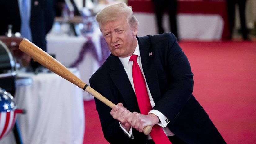 Spoluzijaka chcel vyrazit z okna Trump v mladosti sportoval a sikanoval
