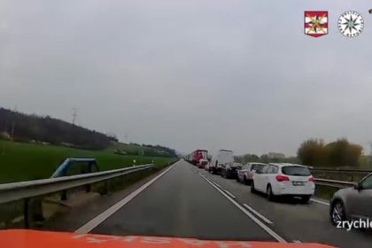 VIDEO Tak toto sa len tak nevidi Muz po desivej celnej zrazke nevahall s pomocou ani na sekundu