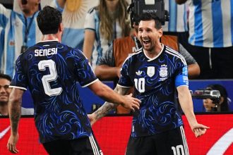 Forma ako hrom Messi vsietil na MS dalsi gol Argentina ostava stopercentna Rakusania prezili infarktovy zaver