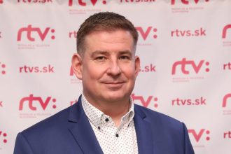 Mafia mu poslala desivy odkaz a zasiahla aj jeho sukromie Znami slovensky moderator priznal preco sa obaval o svojich blizkych
