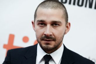 Patril medzi najtalentovanejsich hercov Hollywood ho vsak odsudil pre sokujuce obvinenia od expartnerky Problemy shia labeouf oslavuje 40 rokov