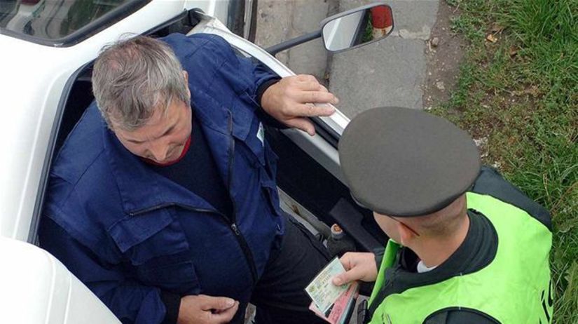 Stat zacne velky lov na vodicov Statisicom vodicom hrozia pokuty strata znaciek aj zakaz jazdy