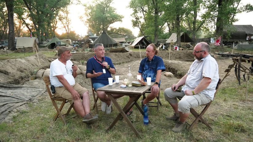 Uspech slovenskej rychlej divizie na vychodnom fronte general Turanec namiesto tankov vsadil na auta disciplinu a tempo ktorym prekvapil Sovietov aj Wehrmacht