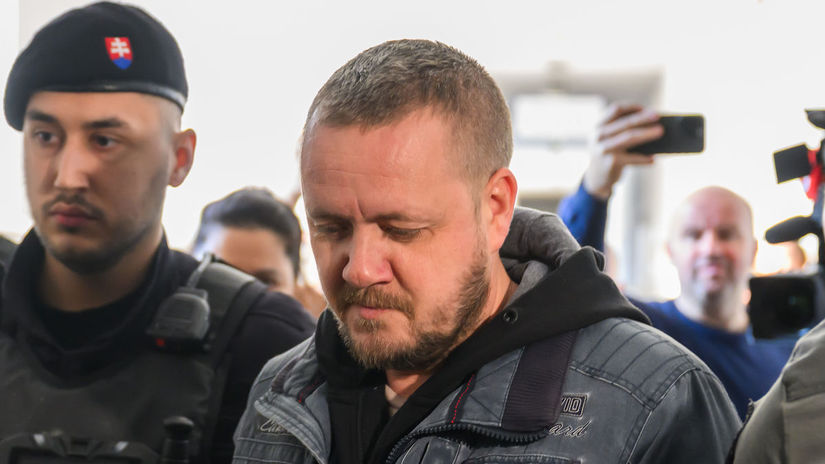 Utajovane informacie postou pre curillovcov Policia reaguje no pochybnosti pre informacie od Zilinku pretrvavaju
