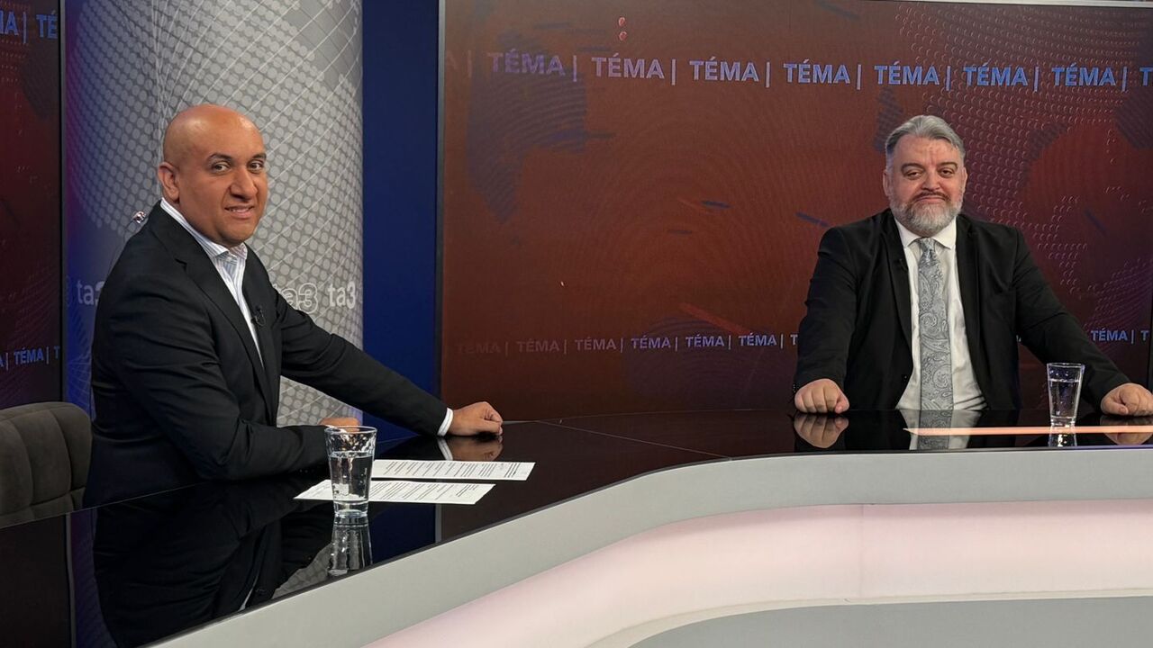 Chmelar Referendum je na uteraku no to by sme museli byt normalna krajina Progresivci su Nadovi ministranti