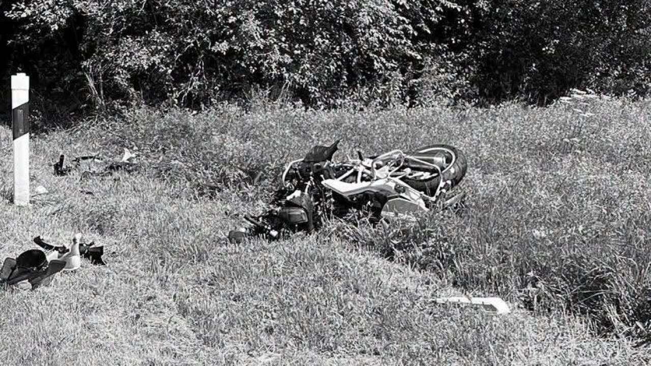 Tragedia na Liptove Policajt na sluzobnej motorke nezvladol zrazku s autom Domace Spravy