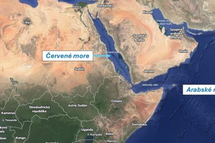 V Cervenom mori sa pod palbu ozbrojencov dostala nakladna lod Husiovia somalski pirati Svet Spravy
