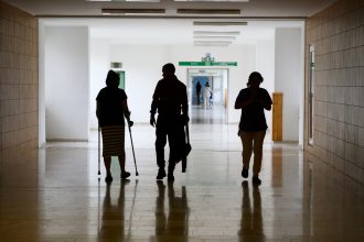 poplatkova divocina v zdravotnictve pokracuje pacienti platia za terminy desiatky eur sasok slubuje zmeny