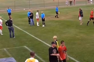 Brutalita na travniku Kopanec do zatylku a pat udera do hlavy Fanusikovia ziadaju dozivotny zakaz Ostatne Futbal Sportweb