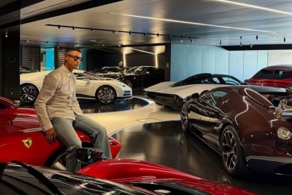Moje hraky Ferrari Bugatti a Lamborghini Ronaldo sa pochvlil luxusnou garou plnou skvostov Ostatn Futbal portweb